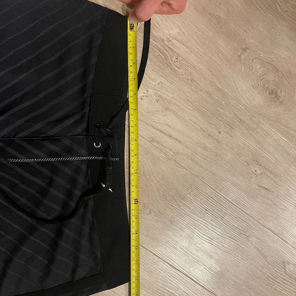 Hurley 34 Inch Black & Grey Stripe Board Shorts - Picture 10 of 11